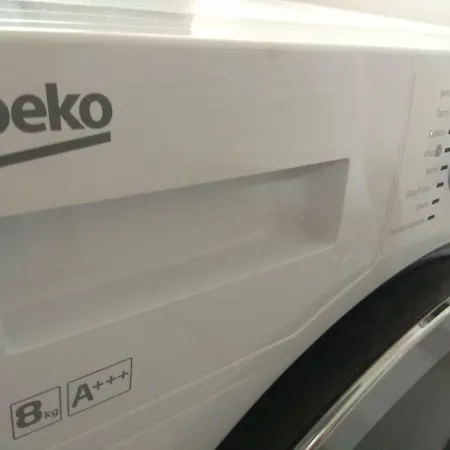 Garden Apt-free Parking,close D8,metro,expo 公寓 Hovorcovice